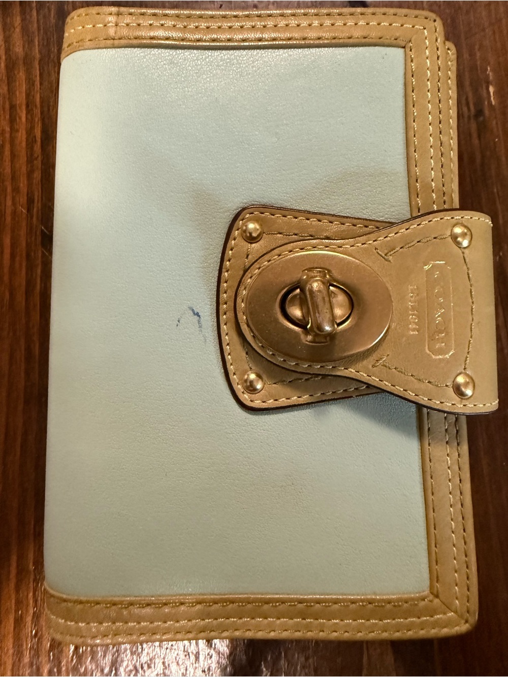 COACH LEGACY TURN-LOCK AGENDA COVER IN SEA-FOAM LEATHER